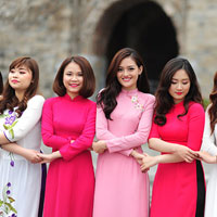 Giải bài tập SBT Lịch sử lớp 8 bài 9: Ấn Độ thế kỉ XVIII - đầu thế kỉ XX