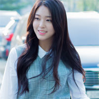 Giáo án Địa lý 10 bài 5: Vũ trụ - Hệ mặt trời và trái đất - Hệ quả chuyển động tự quay quanh trục của Trái Đất