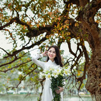 Giáo án nếp sống thanh lịch văn minh lớp 8 - Bài 2: Giao tiếp, ứng xử ngoài xã hội (Tiết 1)