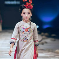 Giáo án Mĩ thuật Đan Mạch lớp 3 bài 9: Bưu thiếp tặng mẹ và cô - Tiết 1