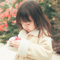 Giáo án Mĩ thuật Đan Mạch lớp 1 bài 12: Em và những người thân yêu - Tiết 2