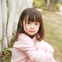 Giáo án Mĩ thuật Đan Mạch lớp 1 bài 12: Em và những người thân yêu - Tiết 3