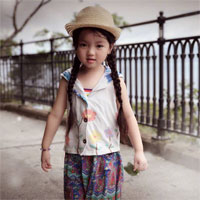 Giáo án Toán lớp 4 bài 52: Tính chất kết hợp của phép nhân