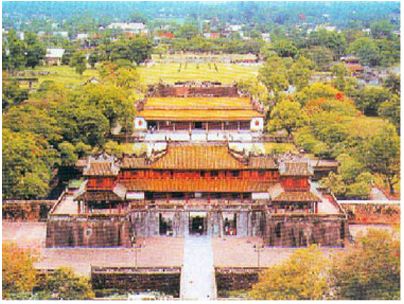 Lý thuyết Lịch sử 10 bài 25: Tình hình chính trị, kinh tế, văn hóa dưới triều Nguyễn (nửa đầu thế kỉ XIX)