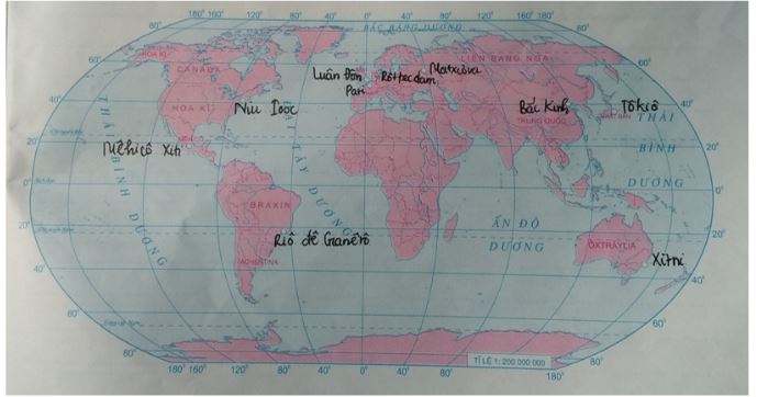 Tập bản đồ Địa lý 10