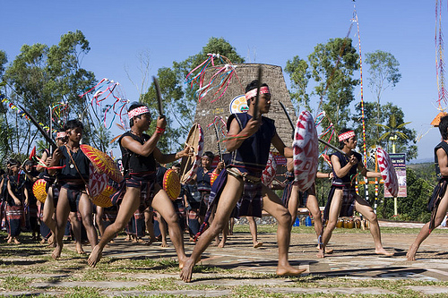 Kể lại trận đánh Mtao Mxây trong vai người kể là Đăm Săn