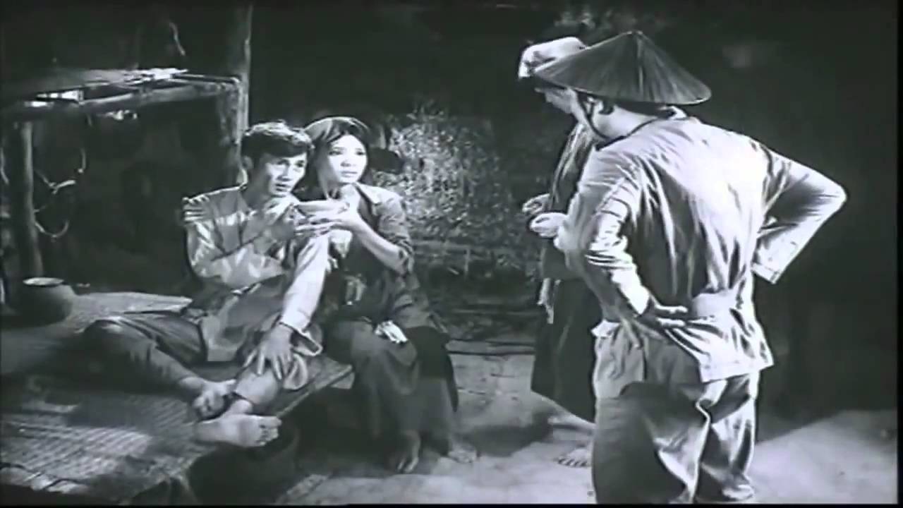 Phân tích nhân vật cai lệ trong đoạn trích "Tức nước vỡ bờ"