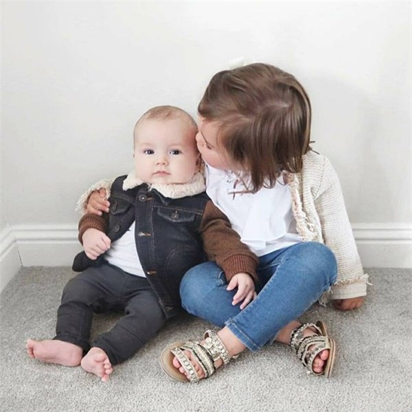 Tả anh chị em của em