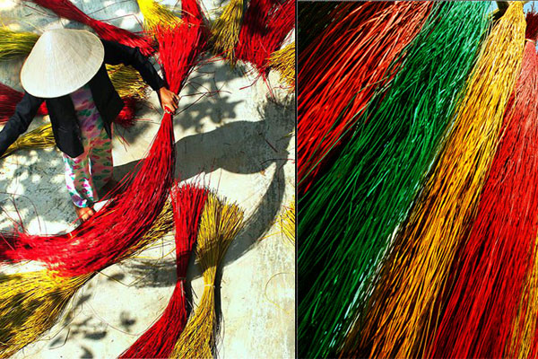 Thuyết minh chiếu cẩm nê