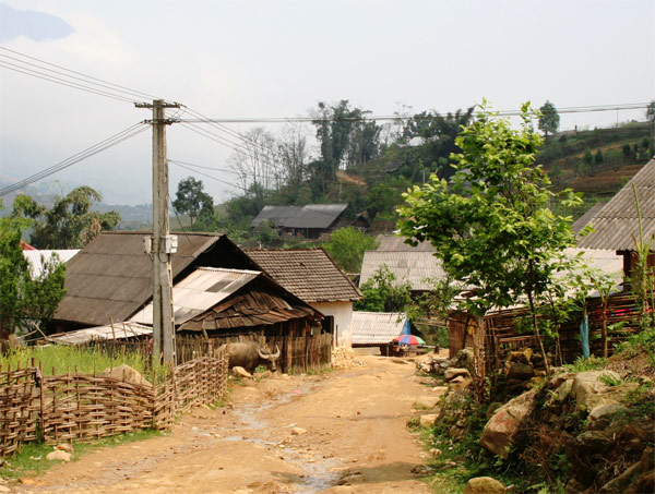 Hãy kể về sự đổi mới ở xóm làng hoặc phố phường của em