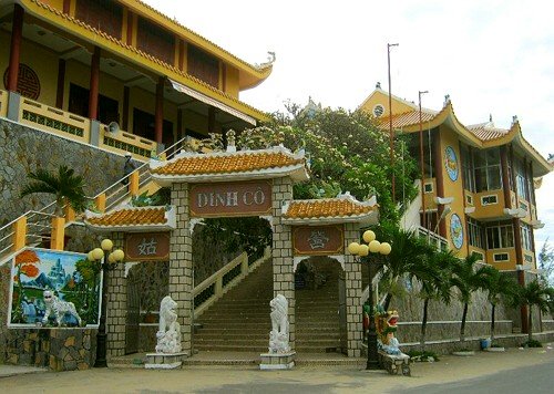 Lễ hội dinh cô