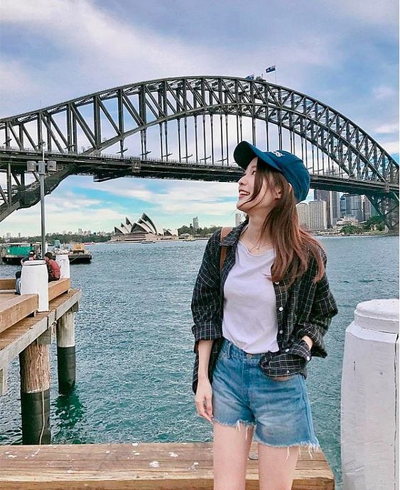 Suy nghĩ của em về câu nói: Đối thủ lớn nhất của bạn chính là bạn