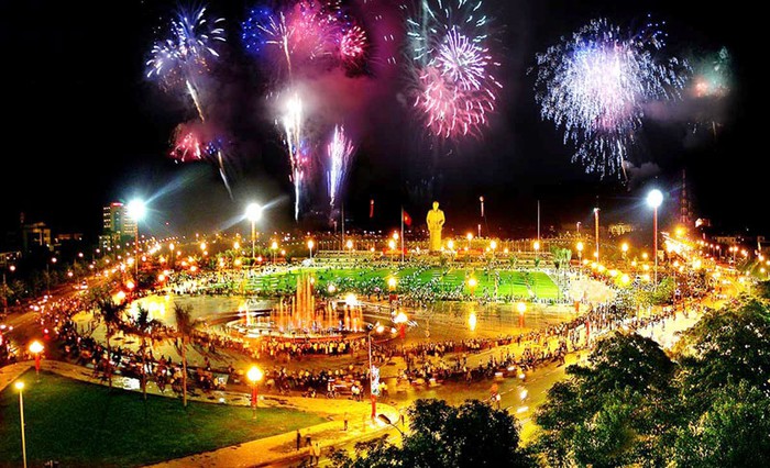 Quảng trường hồ chí minh