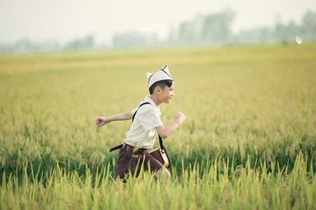 Viết đoạn văn tả về chuyến đi liên lạc cuối cùng và sự hi sinh của Lượm