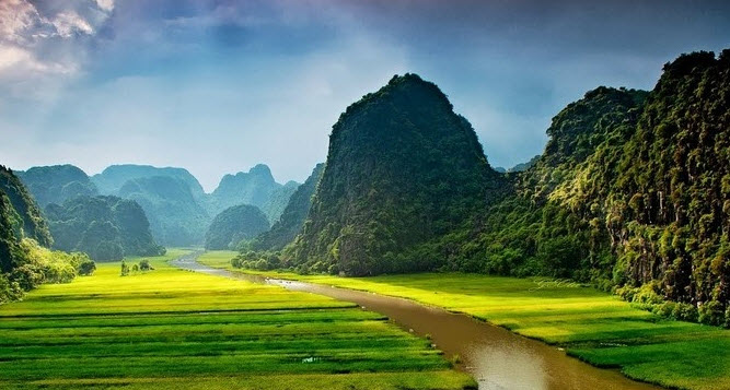 Sông núi nước Nam