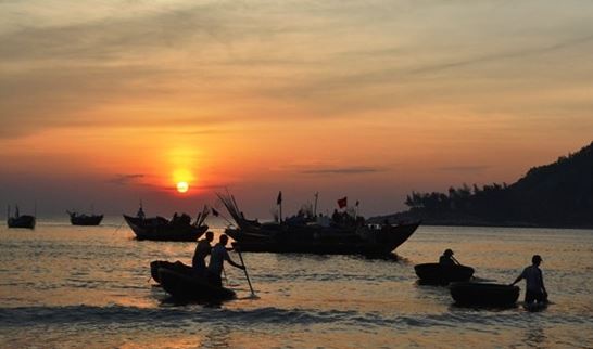 Hình ảnh người lao động trong tác phẩm Đoàn thuyền đánh cá