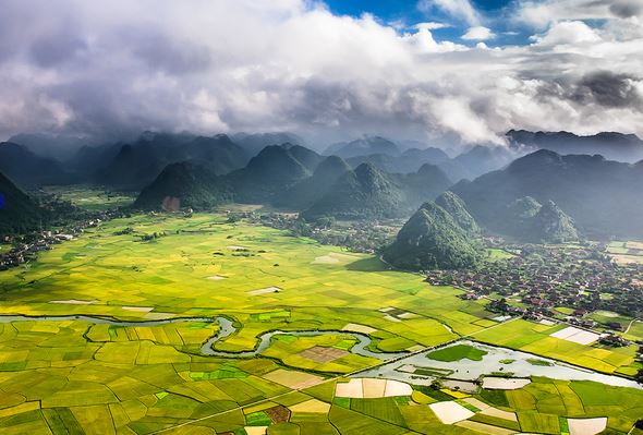 tình cảm người ra đi của bài thơ Việt Bắc