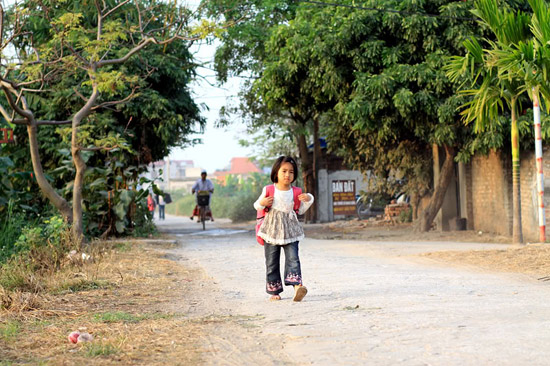 Tả con đường từ nhà đến trường