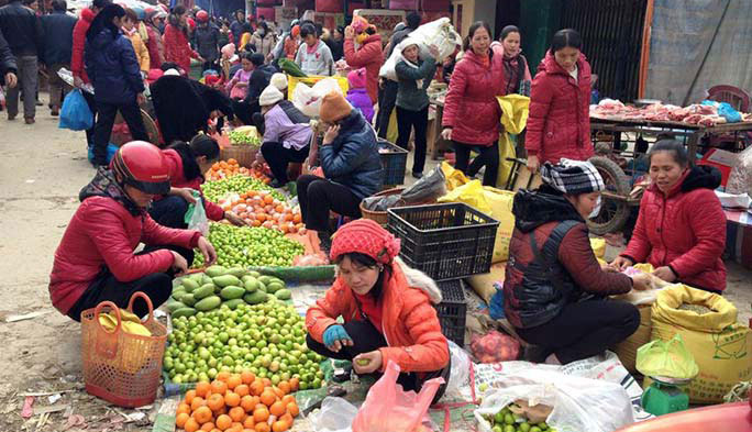 Thuyết minh về một phiên chợ quê Việt Nam