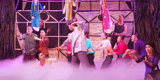 Cảm nhận về vở kịch Hồn Trương Ba, da hàng thịt