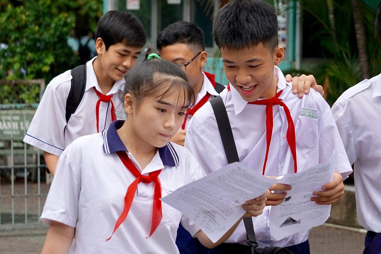 Chỉ tiêu tuyển sinh vào lớp 10 TP HCM năm học 2020 - 2021