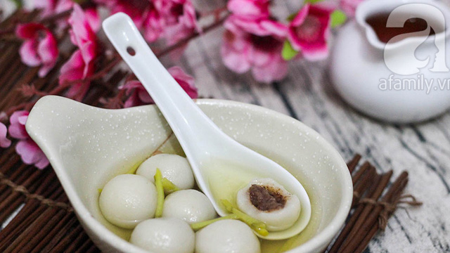 Bánh trôi nước - Hồ Xuân Hương