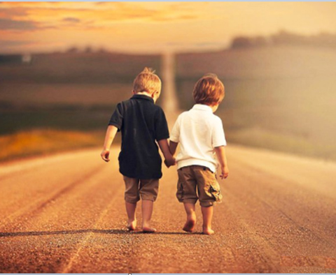 Phát biểu cảm nghĩ về câu ca dao: Anh em như thể tay chân, Rách lành đùm bọc, dở hay đỡ đần