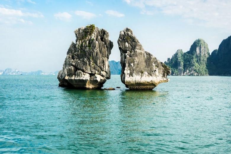 Tả cảnh đẹp đất nước: Vịnh Hạ Long