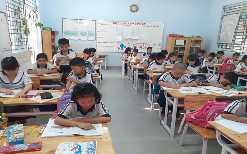 Viết đoạn văn ngắn giới thiệu về tổ của em