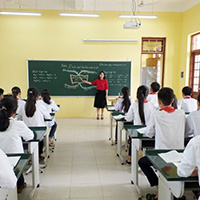 Lương và tiêu chuẩn xếp hạng giáo viên THCS từ 20/3/2021