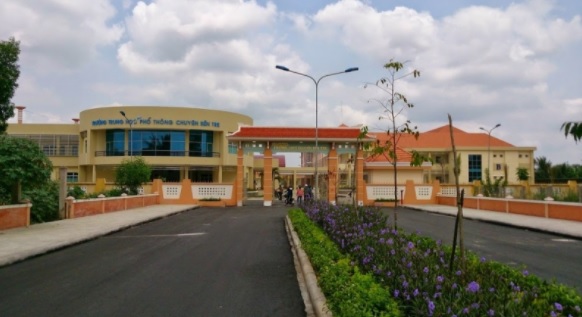 THPT Chuyên Bến Tre