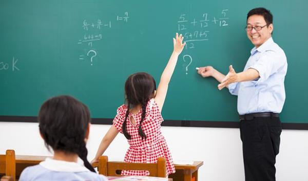 Giáo viên hưởng phụ cấp thâm niên vượt khung được xếp lương mới thế nào?