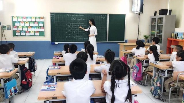 Quy định về thăng hạng, giữ hạng, chuyển xếp lương đối với giáo viên Tiểu Học