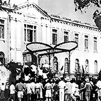 Tại sao Đảng ta lại phát lệnh Tổng khởi nghĩa giành chính quyền trong Cách mạng tháng Tám?