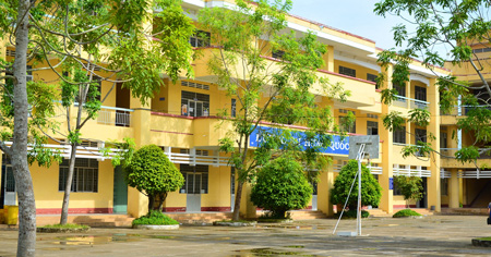 Cảm xúc của em khi sắp phải xa mái trường tiểu học