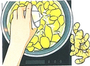 Mâm cơm ngày Tết ở Huế