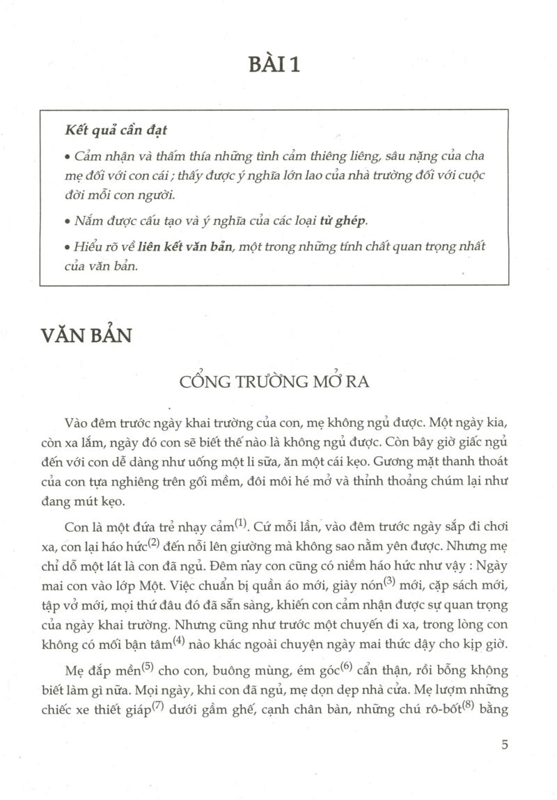 Cổng trường mở ra