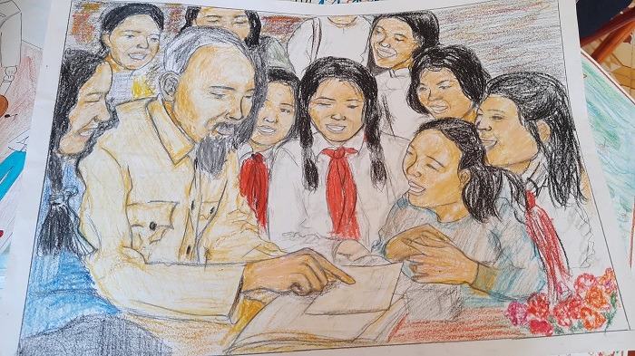 Bức tranh thể hiện t&igrave;nh y&ecirc;u thương con người