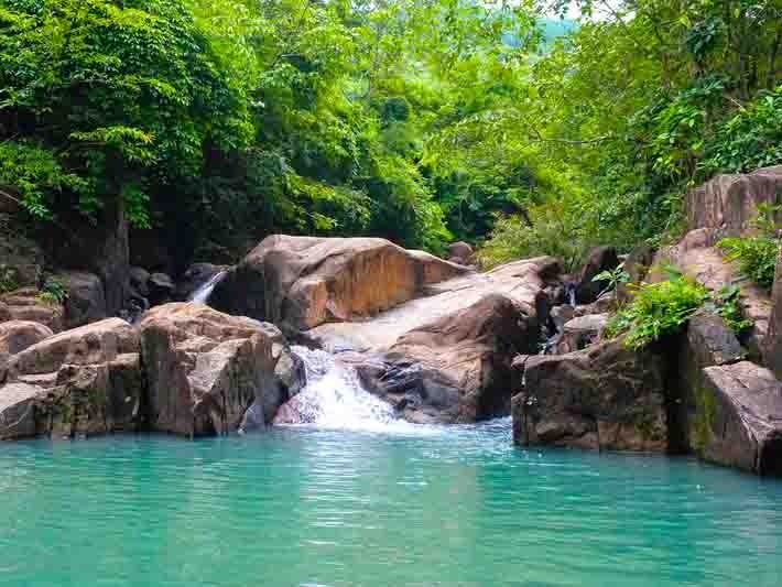 Dàn ý tả dòng suối quê em