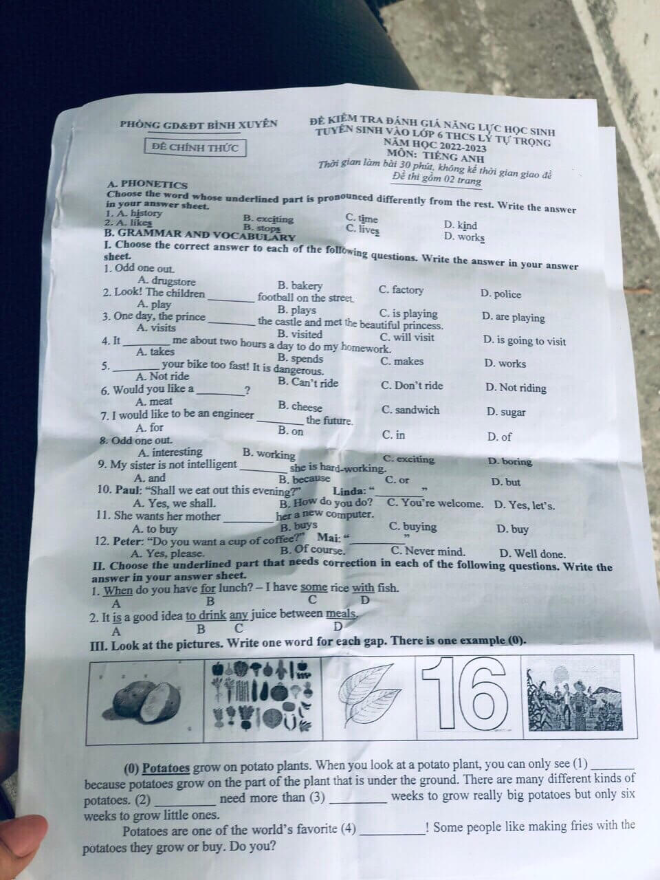 Đáp án đề thi vào lớp 6 môn tiếng Anh trường THCS Lý Tự Trọng