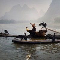 Đề 4: Cảm nhận về hình tượng Sông Đà trong đoạn trích: "Hùng vĩ của sông Đà... khuỷnh sông dưới"