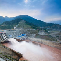 Đề 1: Cảm nhận vẻ đẹp của hình tượng sông Đà qua đoạn "Con sông đà tuôn dài... và gắt gỏng thác lũ ngay đấy"