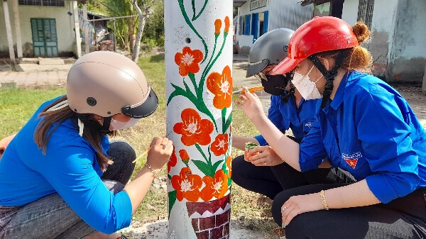 Kể lại một hoạt động xã hội lớp 8