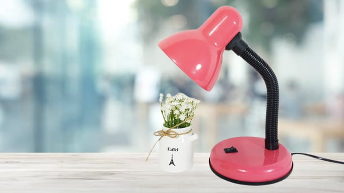 Giới thiệu chiếc đèn bàn